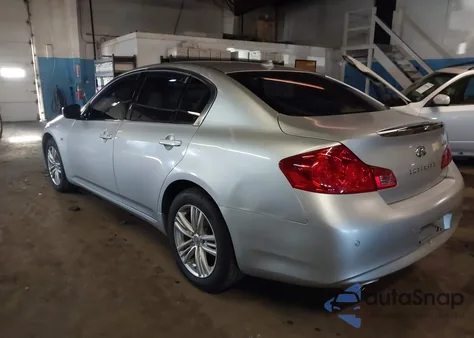 2010 Infiniti G37X из США, поврежденный, VIN JN1CV6AR3AM453055